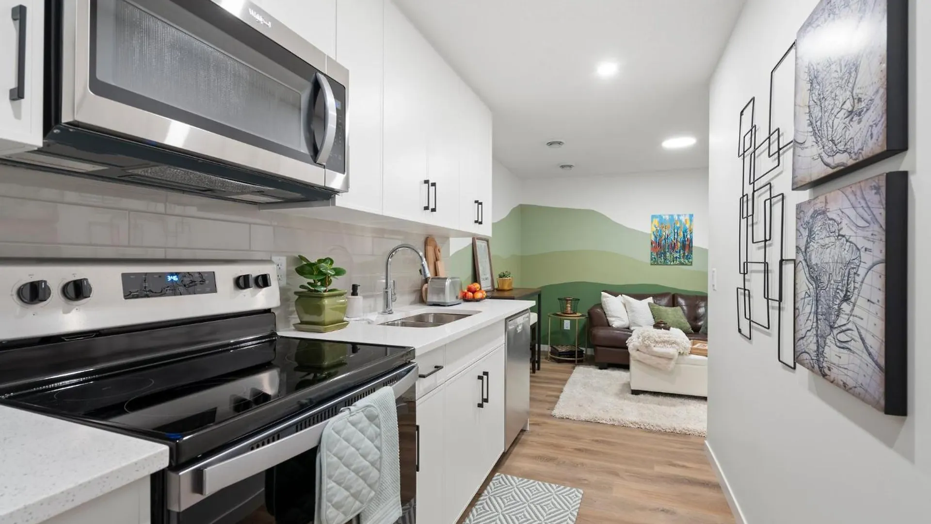 Brand New Stylish Mahogany Suite Calgary Canada