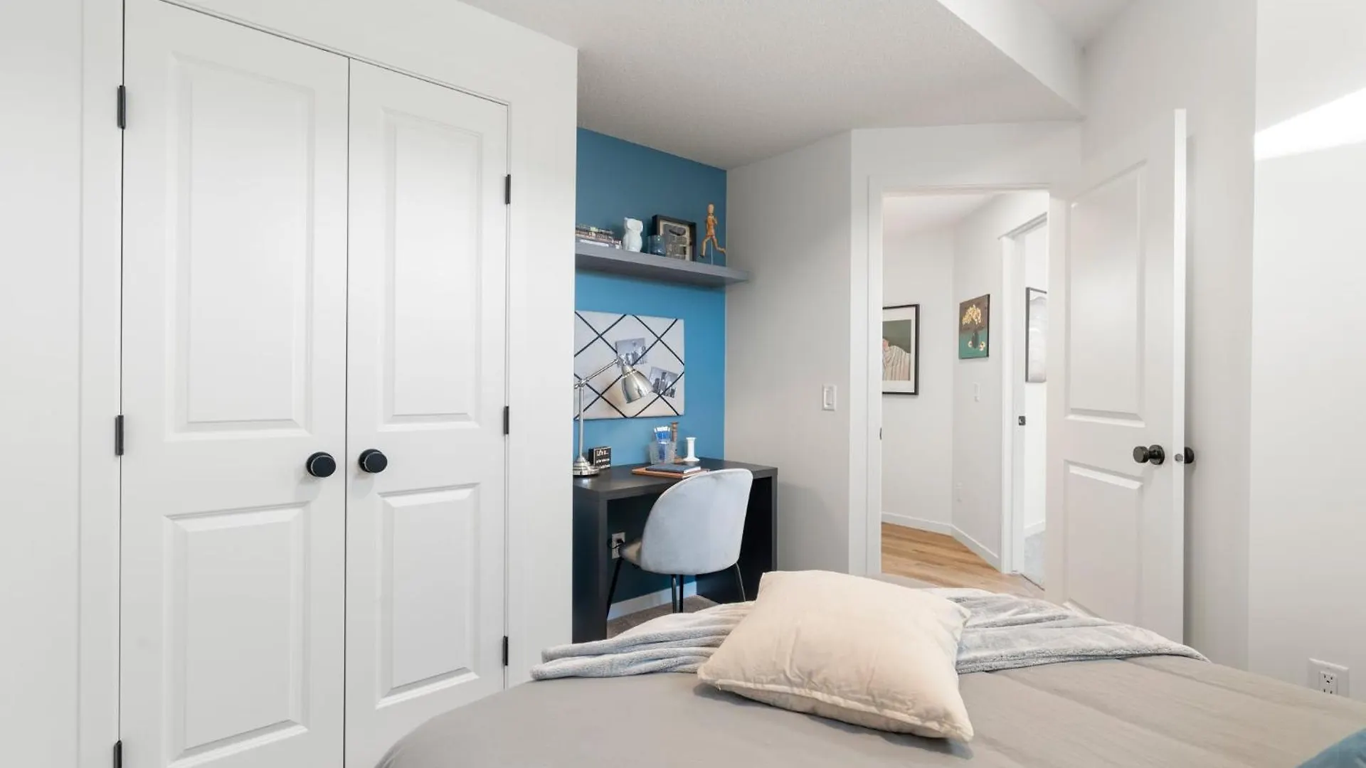 Brand New Stylish Mahogany Suite Calgary